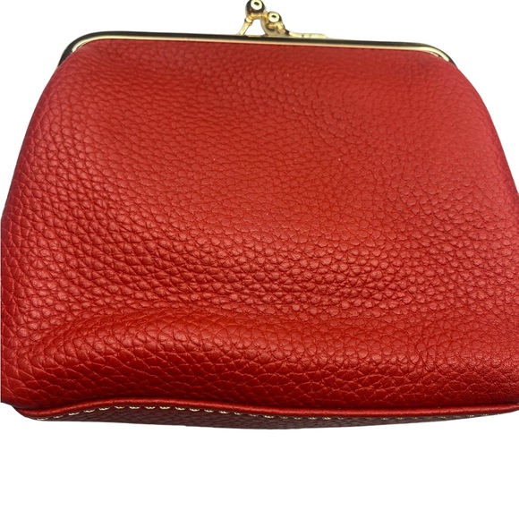 Dooney and Bourke red kisslock excellent condition - Picture 5 of 6